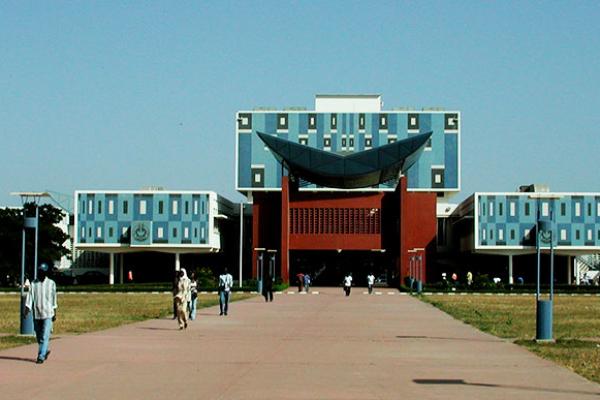 Bibliothèque Université Cheickh Anta Diop